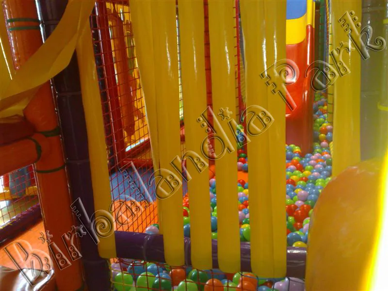 5ef600c85c969f60e71c51fe_playfriuliL