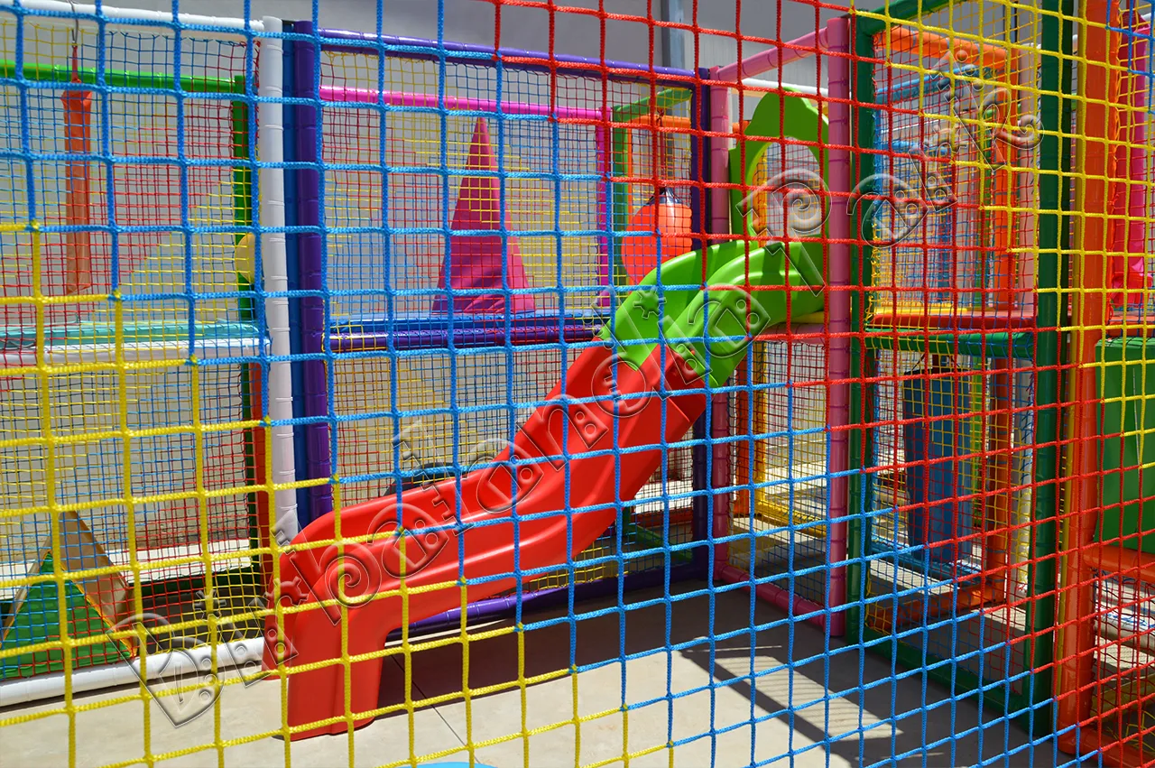 5ef9f60677131106818c6a94_playground_pippo11