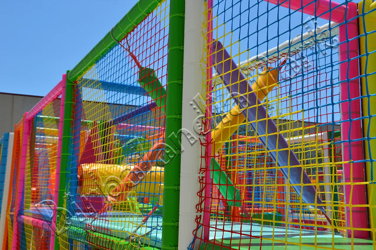 5ef9f60ec2702ca230f63fb0_playground_pippo06