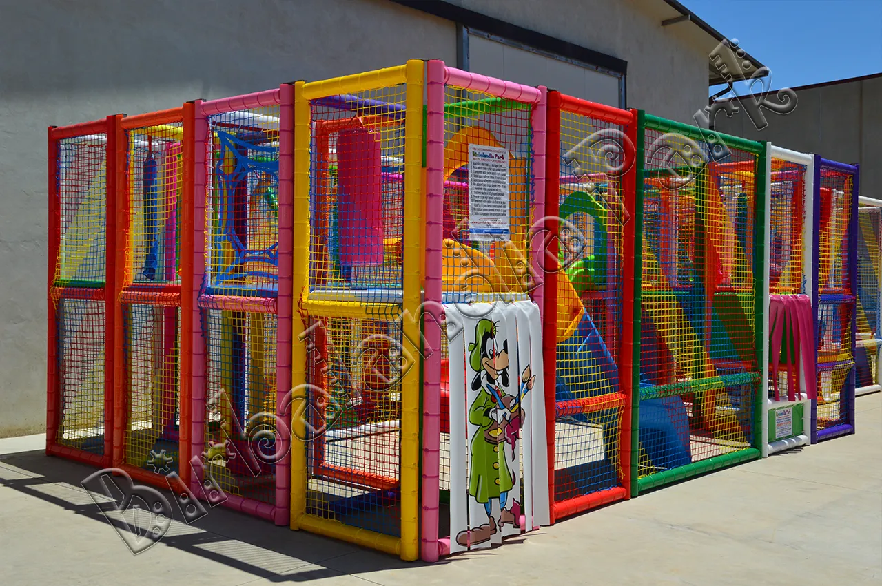 5ef9f614cd0be1dd72b0ebec_playground_pippo02