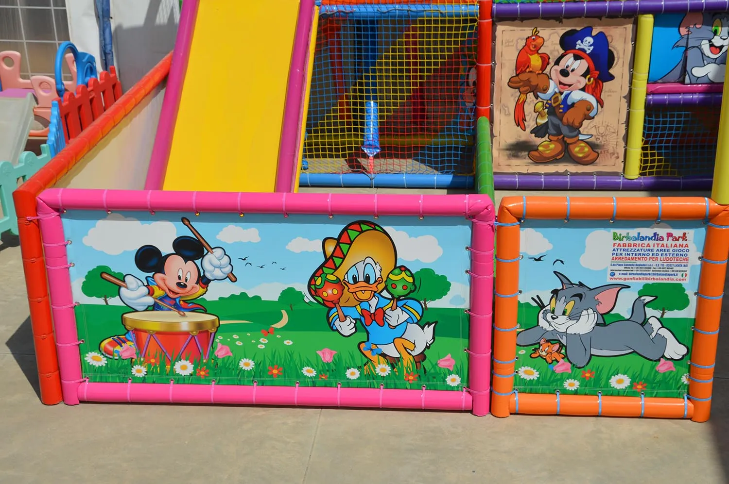 62a3263e0b3109d7ab7eb4ad_Playground (3)