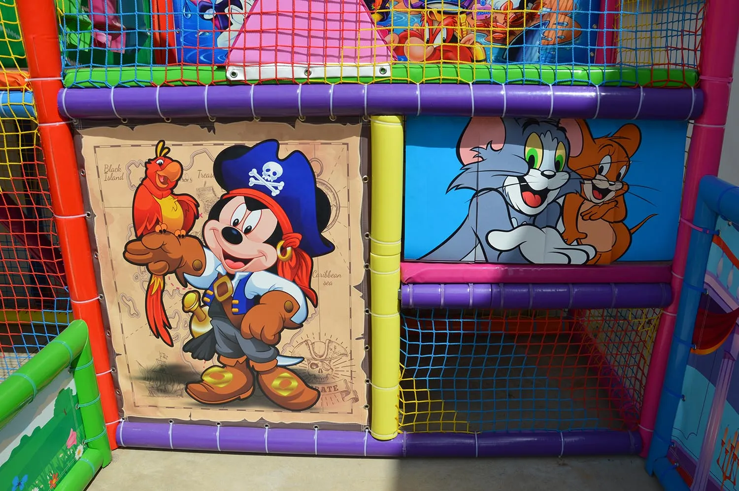 62a329718af76d67557dda48_Playground (13)