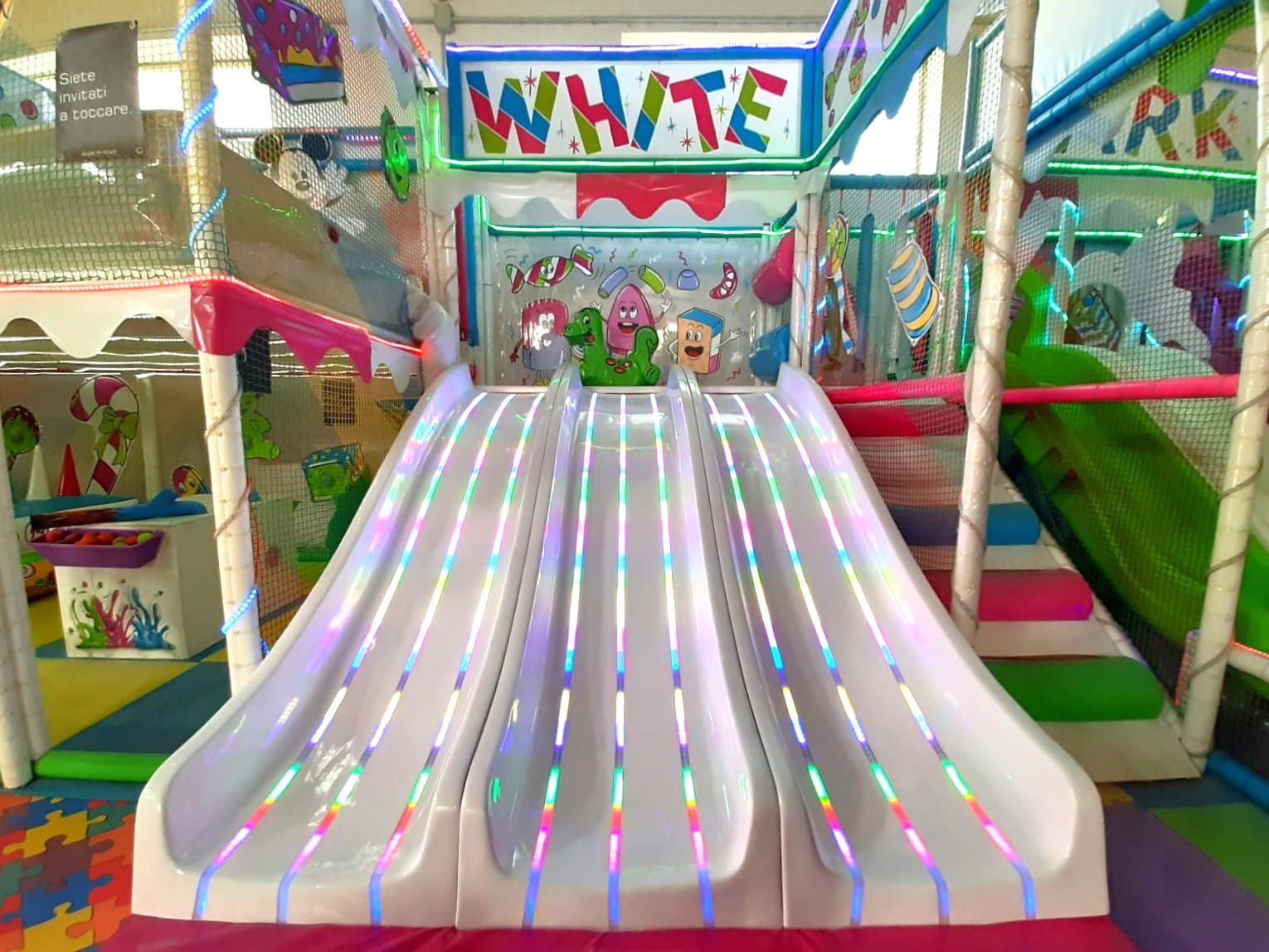 67a5f0c26d015469e83f7594_Gioco Playground con Luci Led (31)