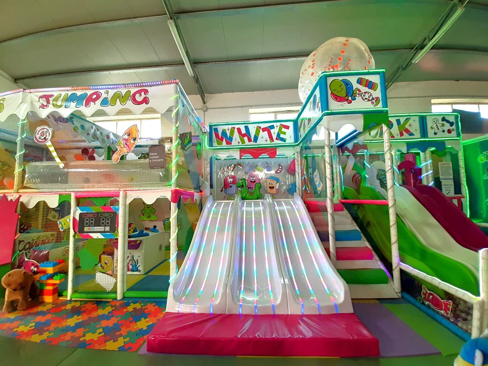 67a5f0c2c8d8df0a682c59e7_Gioco Playground con Luci Led (46)