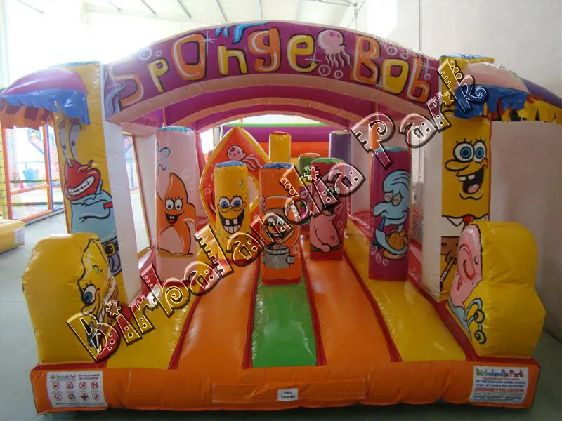 Gonfiabile Labirinto con ostacoli Spongebob 1