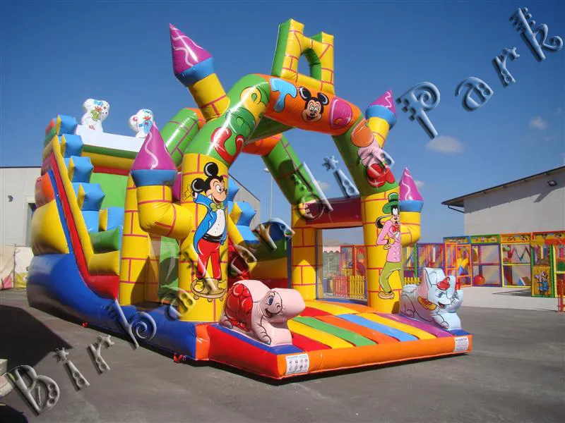 Gonfiabile Maxi Castello 4