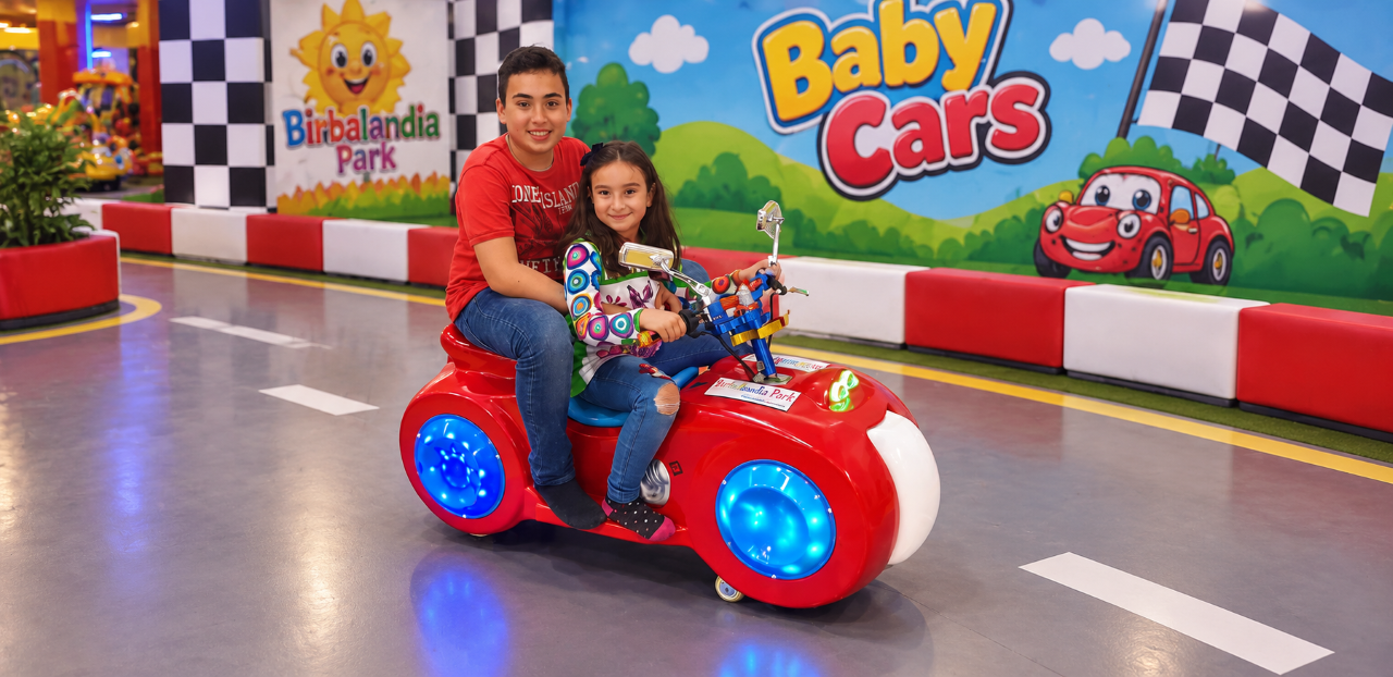 MotoElettricaconGettoniera–BabyCars