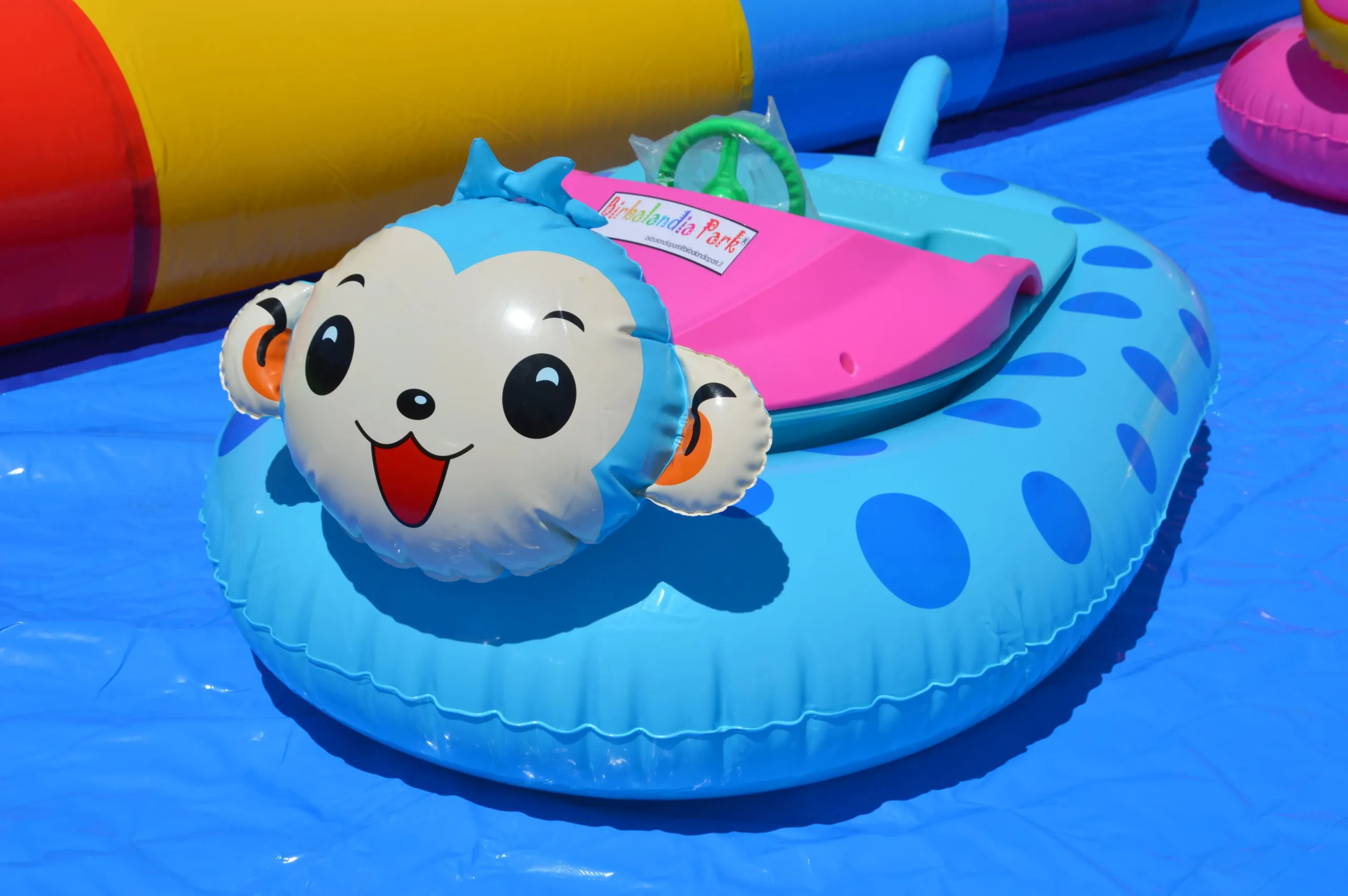 Piscina Gonfiabile con Barchette elettriche 7