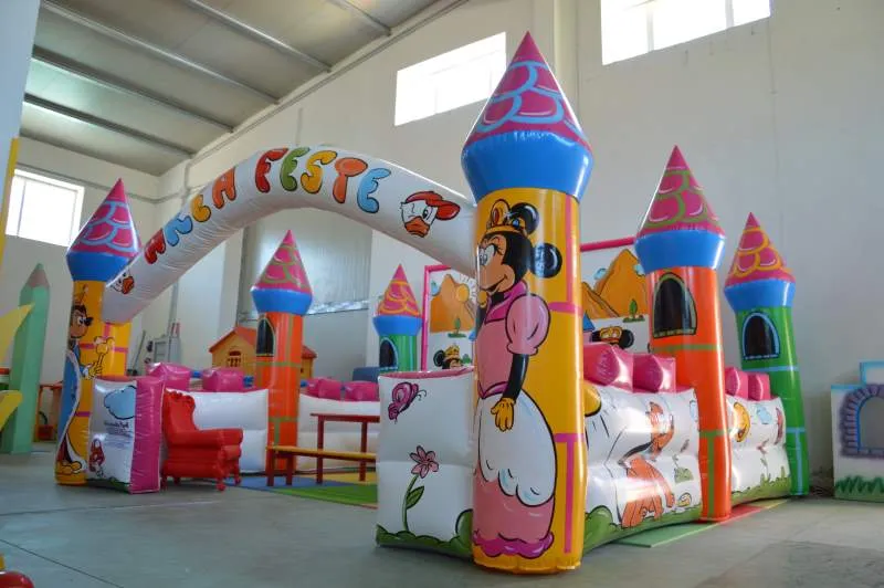 Scenografia Gonfiabile Sala Compleanno 5