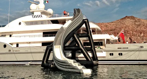 Scivolo e Arrampicata per Yacht 2