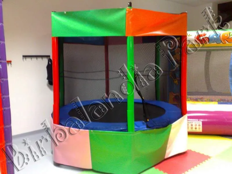 Tappeto Elastico + Scivolo + Vasca Palline 1