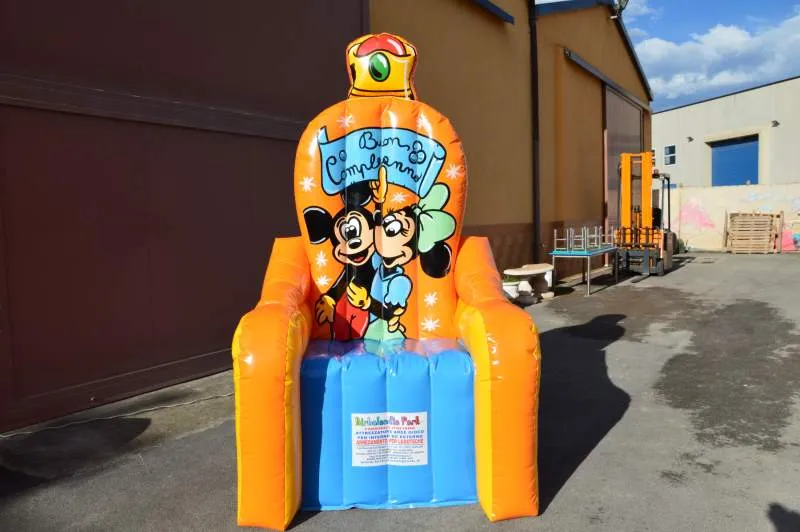 Trono Gonfiabile Buon Compleanno Love
