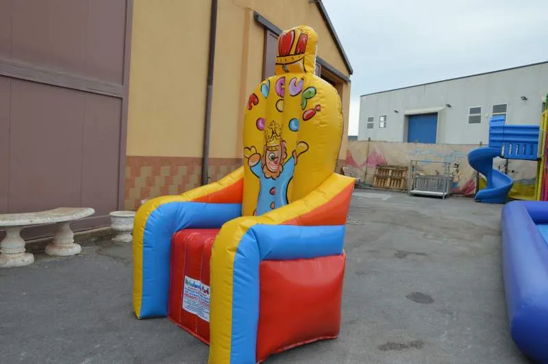 Trono Gonfiabile Personalizzato Auguri 2