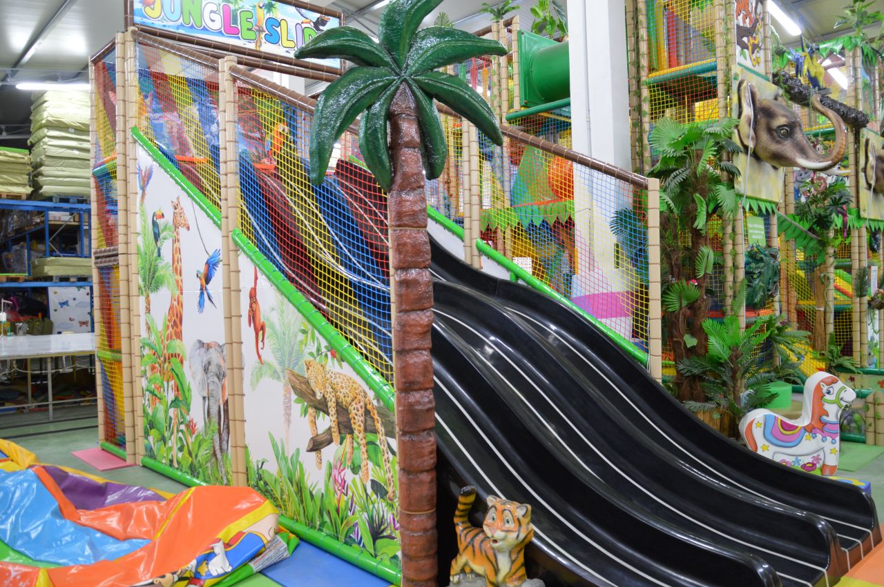 Playground scivolo con luci a led 4