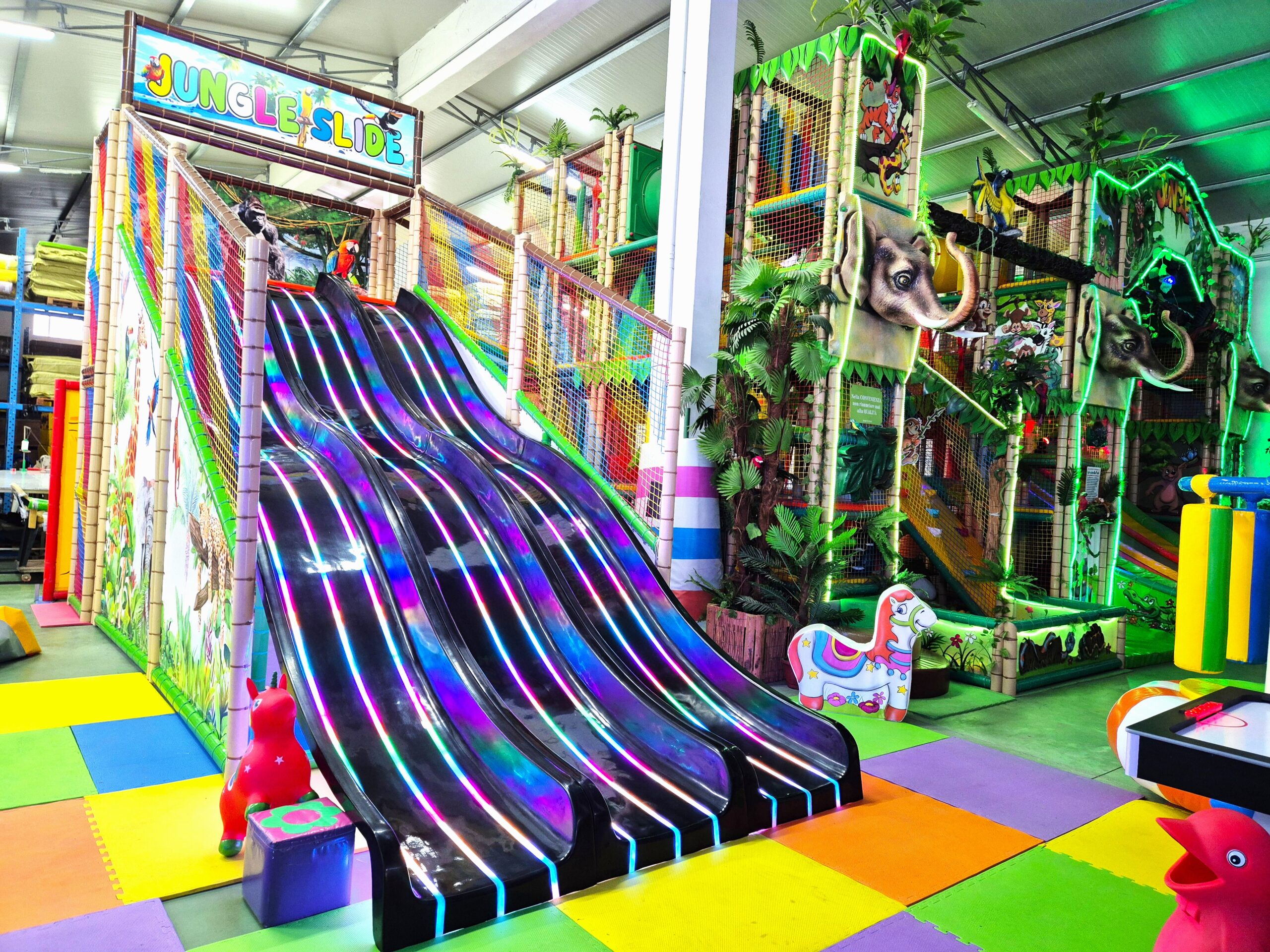 Playground scivolo con luci a led