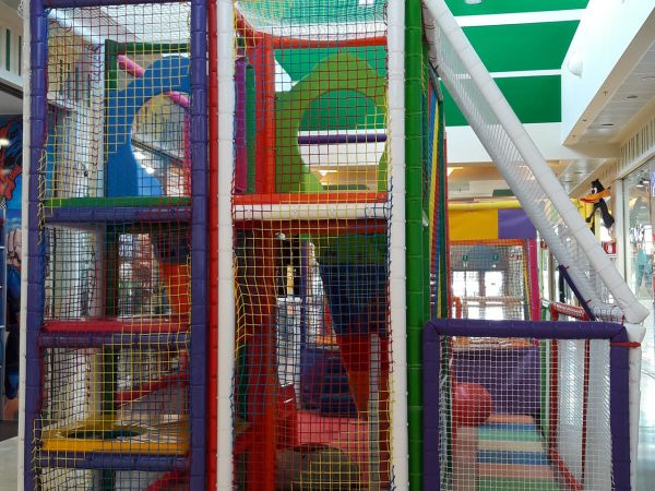 AREA GIOCHI CENTRO COMMERCIALE CATANIA 4