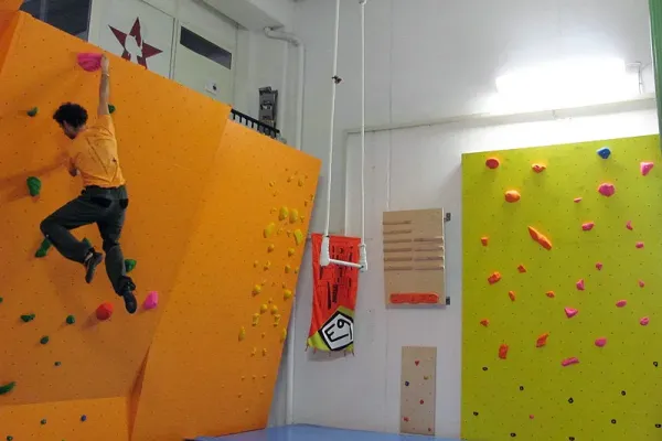 Arrampicata a parete Multicolor