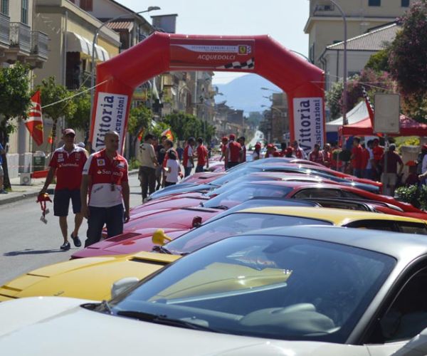 FERRARI 10