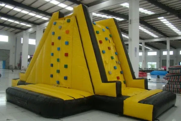 Gonfiabile Arrampicata Multilati