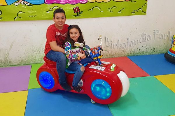 Moto elettrica con gettoniera - baby cars