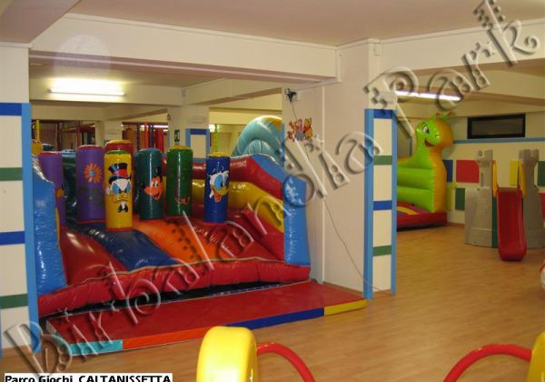 PARCHI GIOCHI INTERNI 16