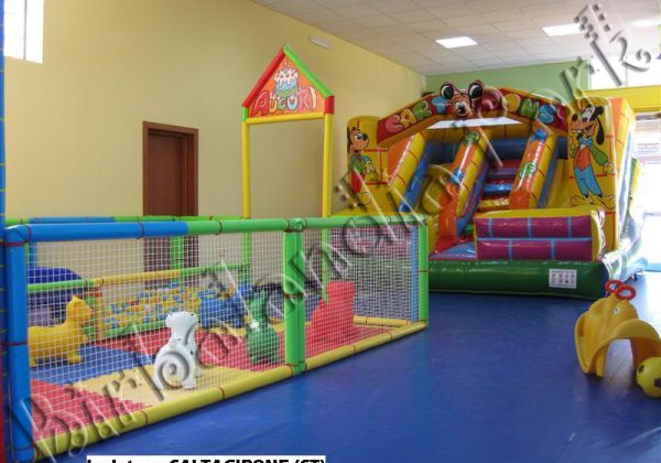 PARCHI GIOCHI INTERNI 25