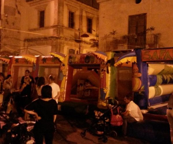 PARCO GIOCHI ALL'ESTERNO LICATA 18