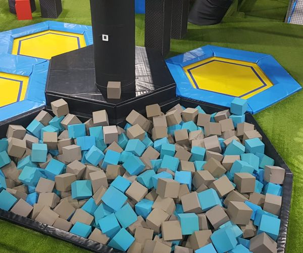 PARCO GIOCHI SPAGNA 3