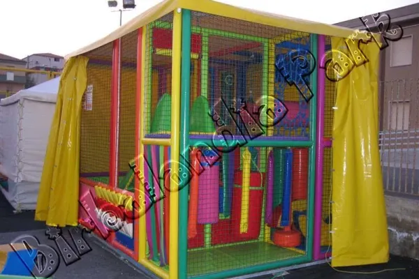Playground con copertura