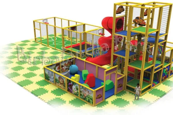 Playground con scivolo vortice