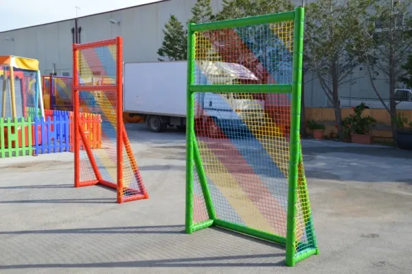 Porte Goal a Playground