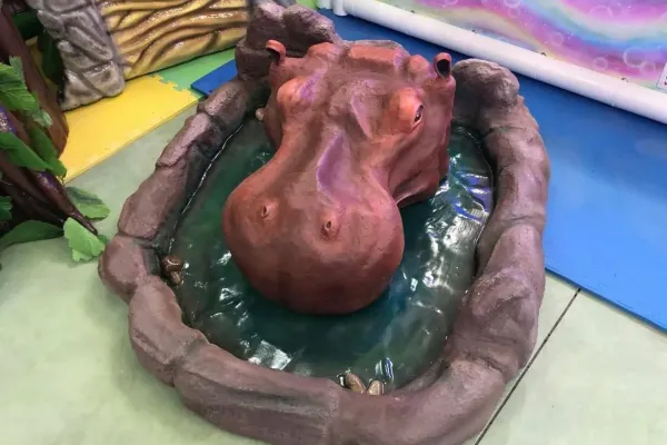 Scenografia Ippopotamo