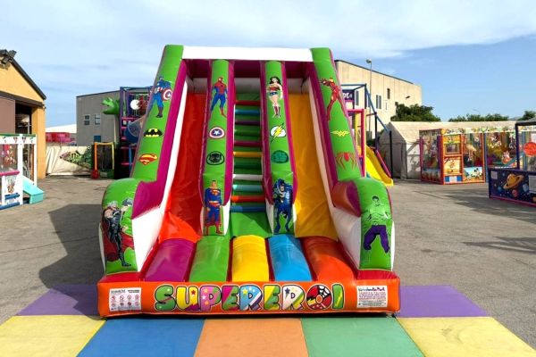 Scivolo Gonfiabile Super Eroi